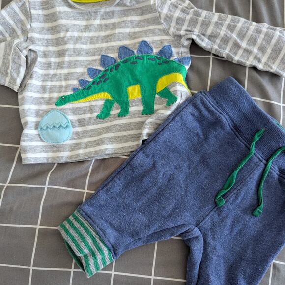 Boden Dinosaur outfit - Picture 1 of 1